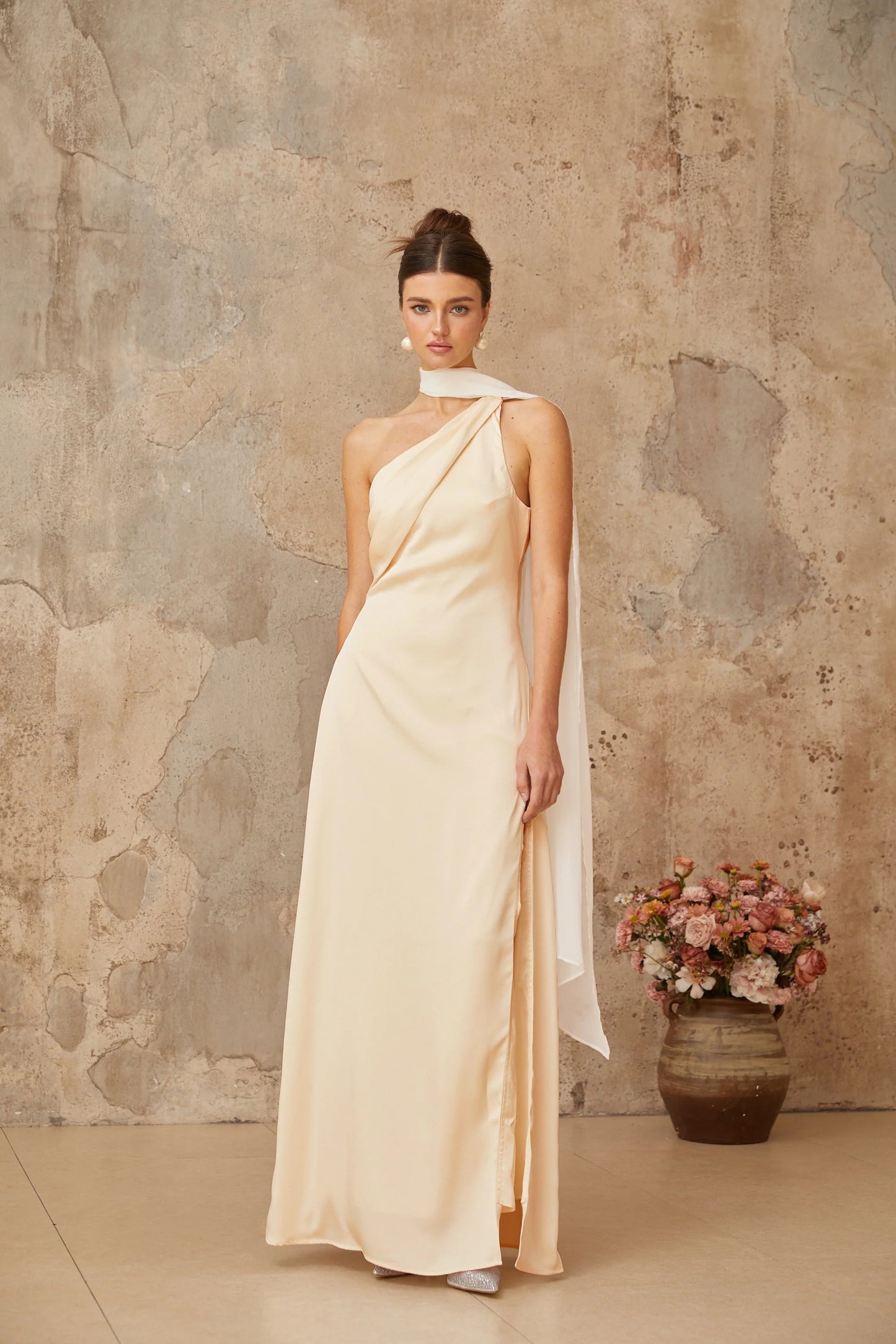 Thérèse neutral scarf-design satin maxi dress